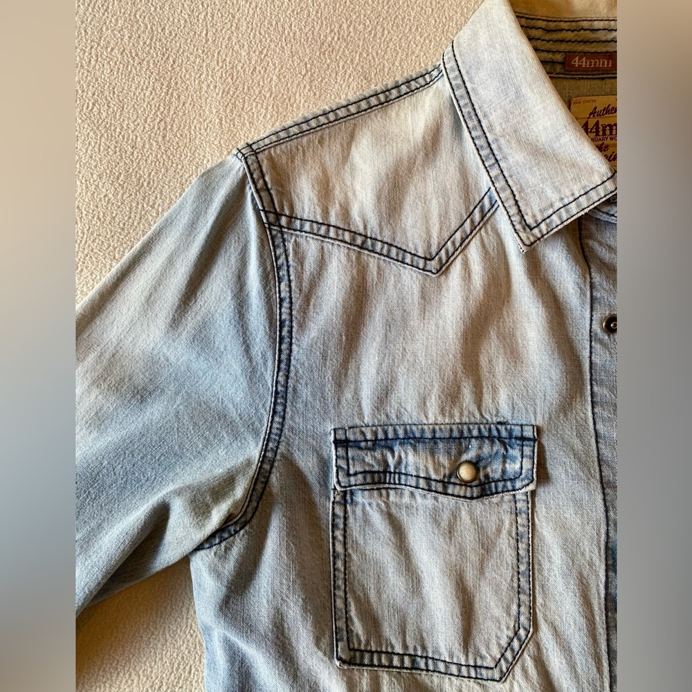 Light-wash Western-style Denim Button-down - Cottagecore